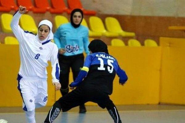 دربی تهرانی ها به میزبانی رهیاب، میزبانی صدرنشین از پالایش نفت