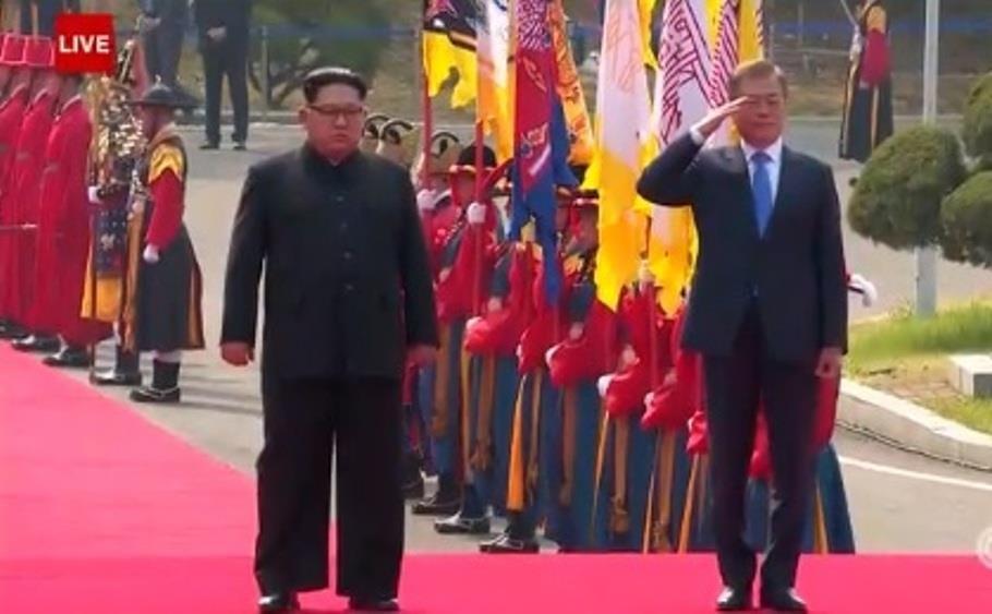 ماجرای عکس ماندگار دیدار رهبران دو کره در پرس تی وی