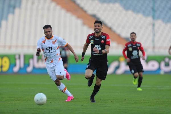 خبرنگاران تساوی پرسپولیس و مس رفسنجان در نیمه نخست