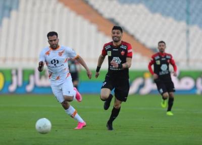 خبرنگاران تساوی پرسپولیس و مس رفسنجان در نیمه نخست