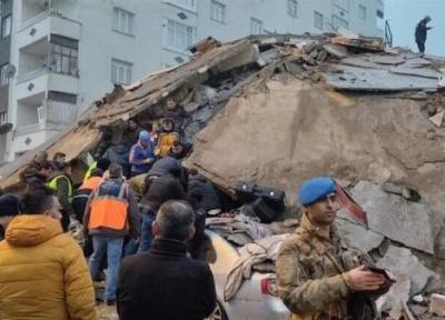 عکس ، لژیونرهای ایرانی زیر آوار زلزله ترکیه؛ نجاتمان بدهید ما هنوز زنده ایم!